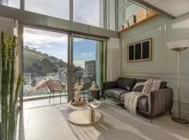 Modern Luxury Escape With Lions Head View