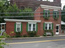Riverview Organic Bed & Breakfast