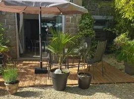 Chambre Appartement grand confort avec parking privé clos en centre ville