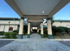 Super Inn And Suites
