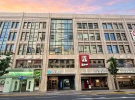 Hanting Hotel Shanghai South Shanxi Road Subway Station