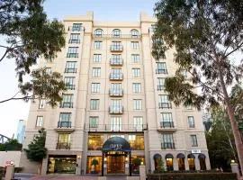 Mantra on Jolimont Melbourne