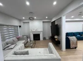 Beautiful and Luxurious house in Clarington