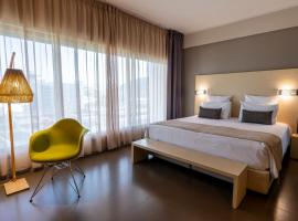Hôtel du Centre Appart hôtel Business avec Parking Gratuit à Nouméa, hotel v destinácii Nouméa