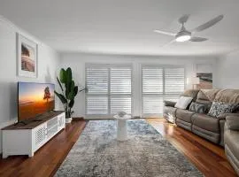 10 Banksia Walk