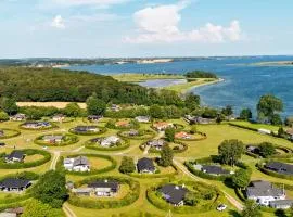 Lovely Secluded Holiday Home Near Beach