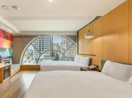 CHECK inn Taichung Wenxin Zhongqing