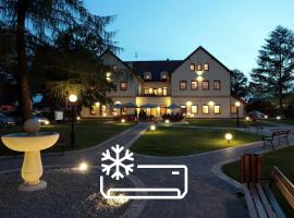 Hotel Modrzewiowy Dwór – hotel w mieście Gliwice