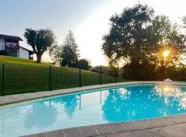 T3 proche d'Espelette dans domaine avec piscine