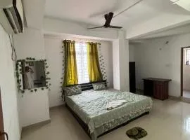 Crystal homestay