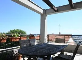 C020 - Camerano, quadrilocale con terrazza panoramica