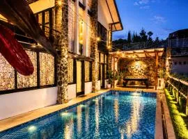 Villa W-5 Villa Private Pool Lembang, Bandung