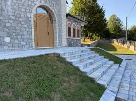 Bujtina Frati 2