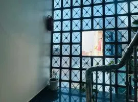 Shri Hari Guest House by Kashi Traveller