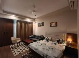 The Sunlit Omaxe ITC , expomart, Greater Noida