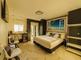 HOSTAL LUXURY NIT I DIA