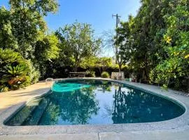 Steps to CSUN - Private Pool & Yard