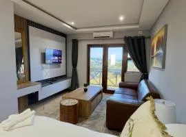 Olive stay at Ocean View Villas B10