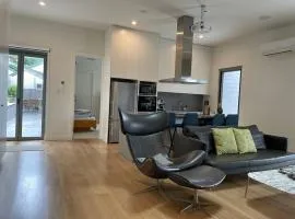 Paradise Country Living Executive Suite