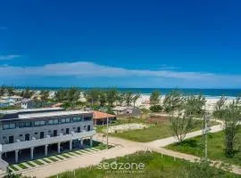 Loft c/ varanda a passos da praia - PLO0009