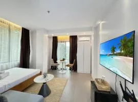 El Jardin Residences