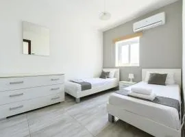 F5 Room 3, Private Room two single beds shared bathroom in shared Flat
