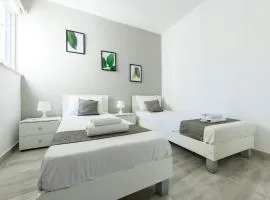 F5 Room 2, Private Room two single beds shared bathroom in shared Flat