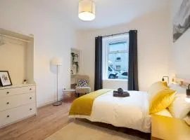 Near Beach 2BR Ground Floor Flat-Free Parking