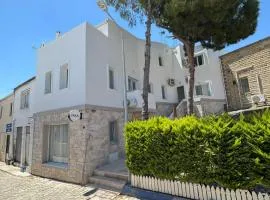 Foça Suite Apartment