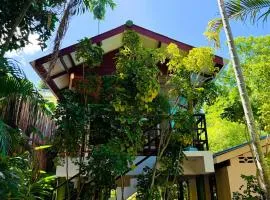 Zen Hideaway - Cute Modern Thai Home