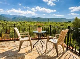 Peaceful Village Retreat