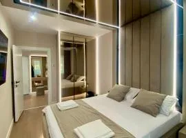 Bacovia Grand Apartment-Self Check in - Free Parking