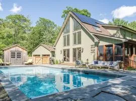 Cold Spring Mountain Retreat Sun-filled Oasis