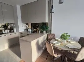 Nowy Apartament blisko Suntago Mszczonow