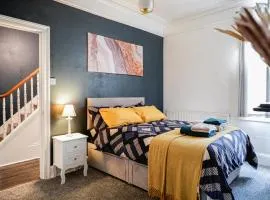 The Poppy - Traditional Victorian House