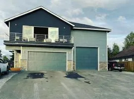 Beautiful Alaskan 3 Bedroom 2 Bath