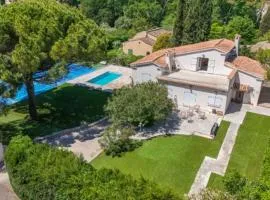Premium house in Mougins with Private Tennis