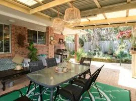Saltycrew Villa Central pet friendly garden oasis