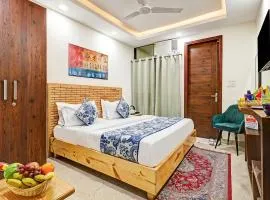 Hotel Ashram Suites Near Nizamuddin Railway Station
