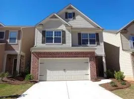 Spacious 3BR Townhome, Alpharetta