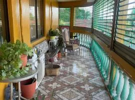 Edna's GuestHouse