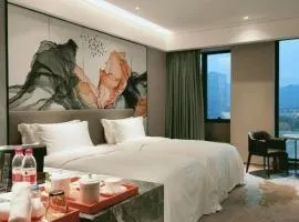 Yinhu Junyi Hotel（Wildlife Park）