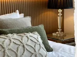 2-Bed Retreat-Gated Parking-Work Recharge Stay