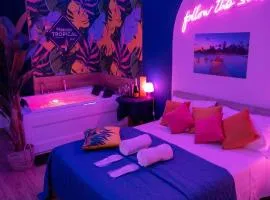 Suite Maison Tropical - Luxury Apartment con Jacuzzi - Bari Centro