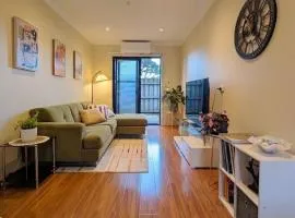 2B2B Cosy Apartment Spingvale South