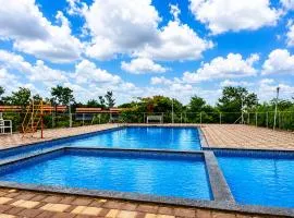 Royal Villa Resort