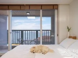 Geoje Beachwhite Pension