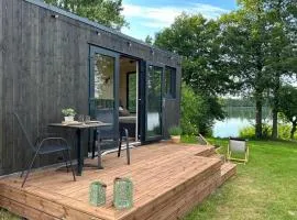 Tiny Krajna - Cozy Tiny House by Lake Slawianowskie Wielkie