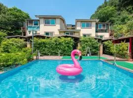 Gapyeong Swimteo Pet Pension