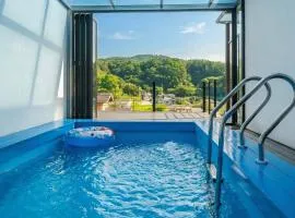 Yeonorang Park Pool Villa in Pohang
